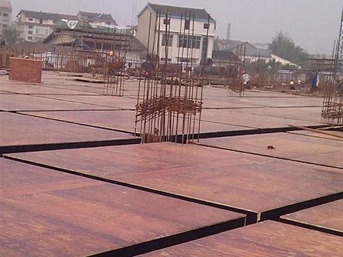 建筑模板哪里有批發(fā)和有哪些需要注意的事項(xiàng)? 建筑模板哪里有批發(fā)和有哪些需要注意的事項(xiàng)?